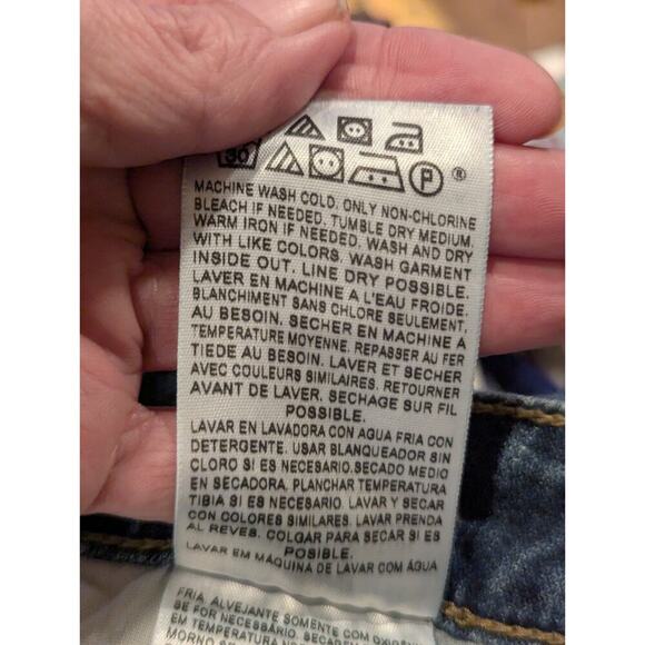 Signature Levi Strauss And Co Shorts‎ Womens 8 Blue Denim Mid Rise Cuffed Hem - Picture 6 of 8